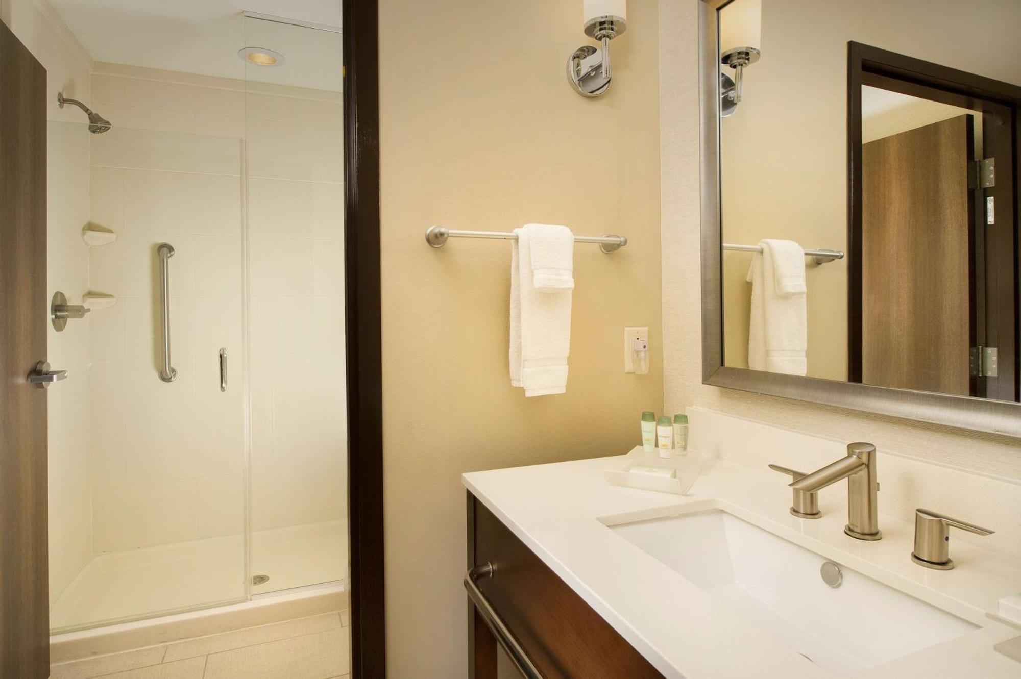 Homewood Suites By Hilton Midland Esterno foto